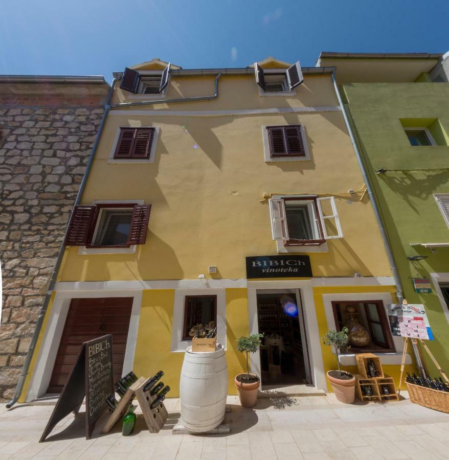 Mediterranean Terrace Apartment With Bikes & Sup Skradin Esterno foto